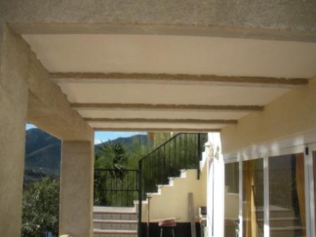 stucken plafond terras vakantiehuis jalon